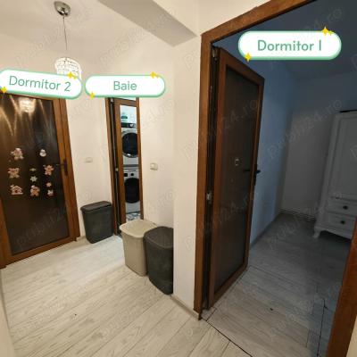 De vanzare  3 camere(65mp), decomandat si mobilat complet plus boxa generoasa