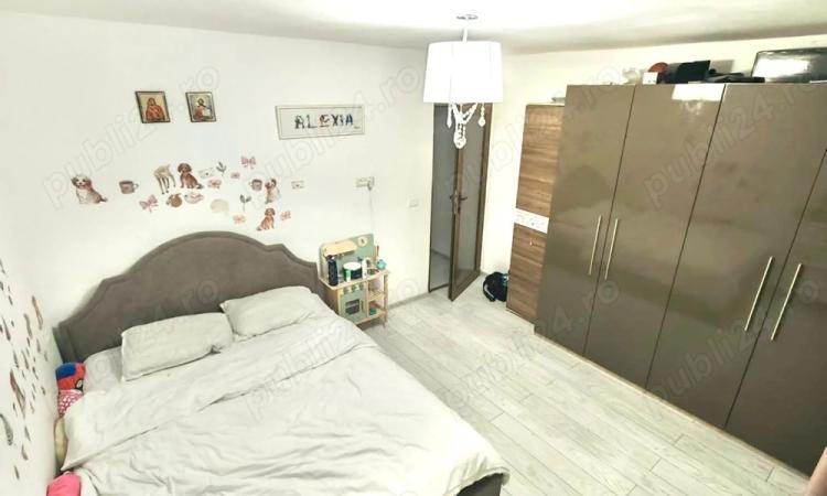 De vanzare 3 camere(65mp), decomandat si mobilat complet plus boxa generoasa