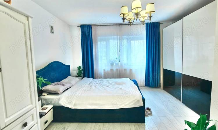 De vanzare 3 camere(65mp), decomandat si mobilat complet plus boxa generoasa