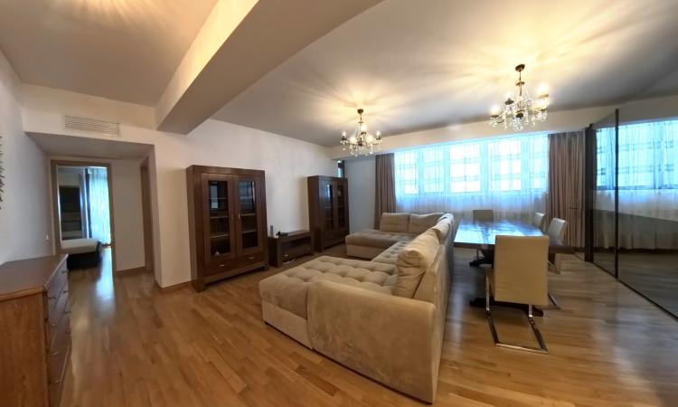 Apartament Elegant, 3 Camere si 2 Bai - Kiseleff/ Clucerului