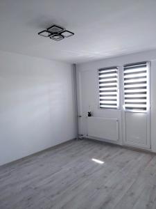 2 Camere  , complet renovat  - 85 000 euro