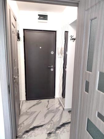 2 Camere  , complet renovat  - 85 000 euro