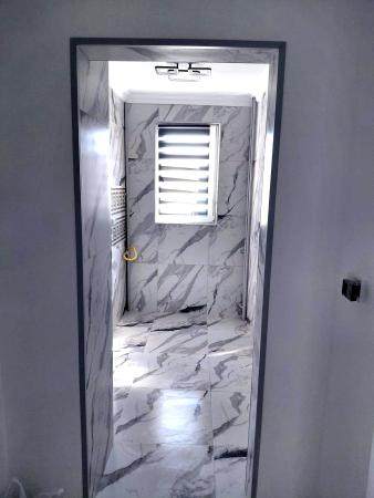 2 Camere  , complet renovat  - 85 000 euro