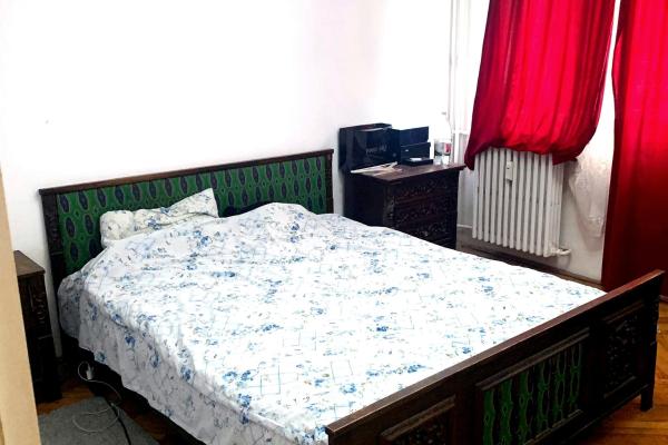 3 Camere - 6 minute Metrou Costin Georgian