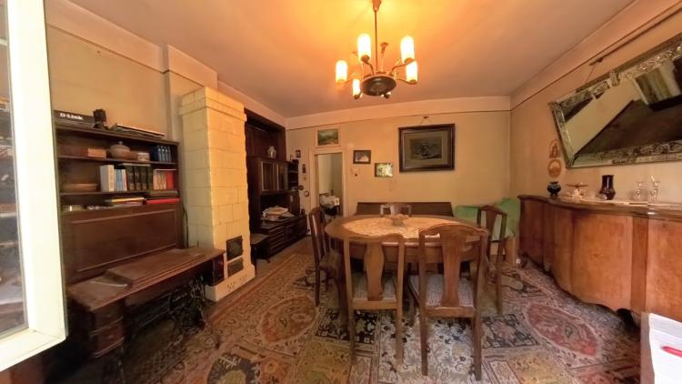 Apartamente in vila, garaj si curte comuna, zona Dacia/Polona
