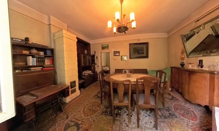 Apartamente in vila, garaj si curte comuna, zona Dacia/Polona
