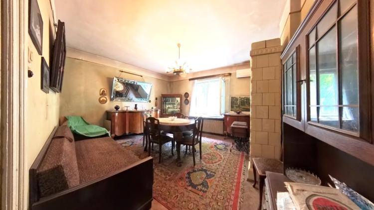 Apartamente in vila, garaj si curte comuna, zona Dacia/Polona