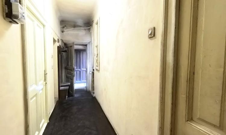 Apartamente in vila, garaj si curte comuna, zona Dacia/Polona