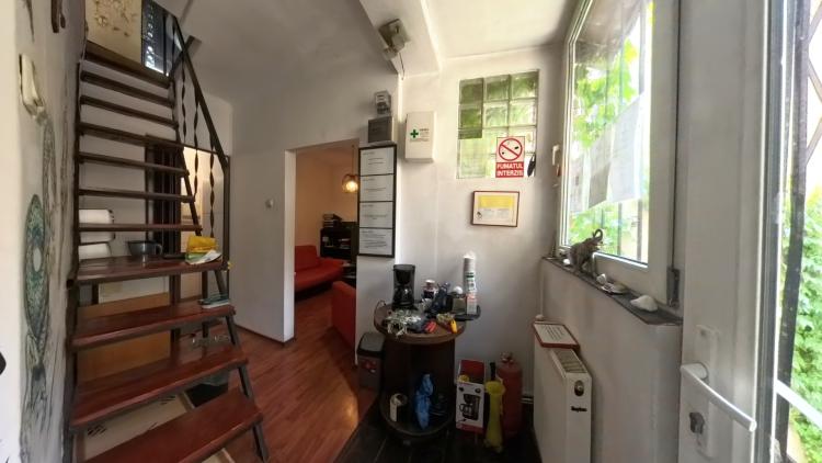 Apartamente in vila, garaj si curte comuna, zona Dacia/Polona