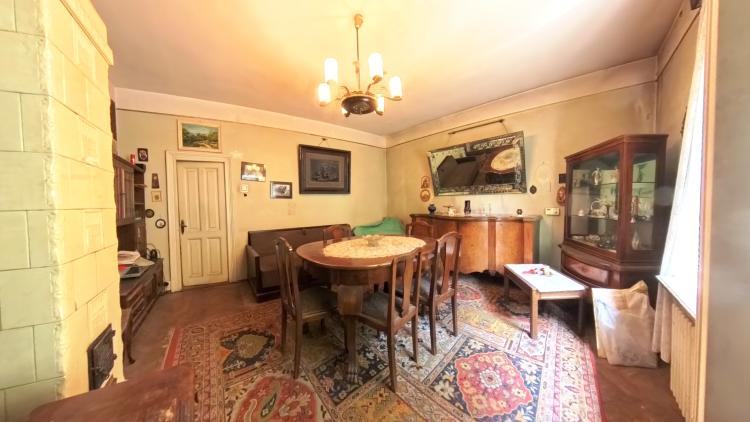 Apartamente in vila, garaj si curte comuna, zona Dacia/Polona