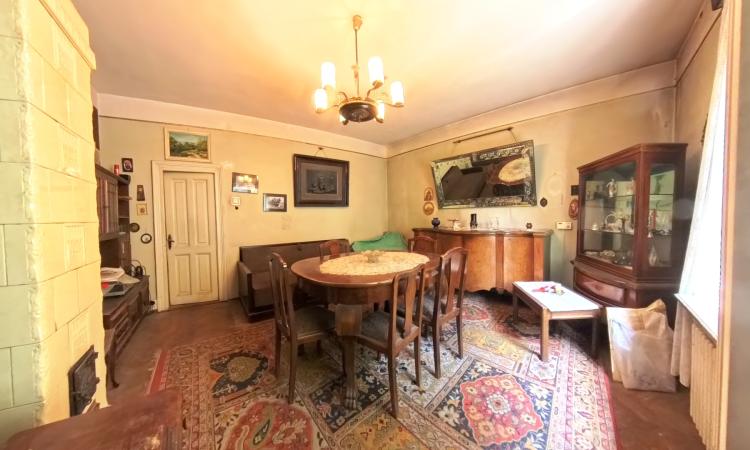 Apartamente in vila, garaj si curte comuna, zona Dacia/Polona