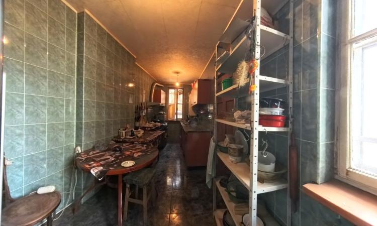 Apartamente in vila, garaj si curte comuna, zona Dacia/Polona