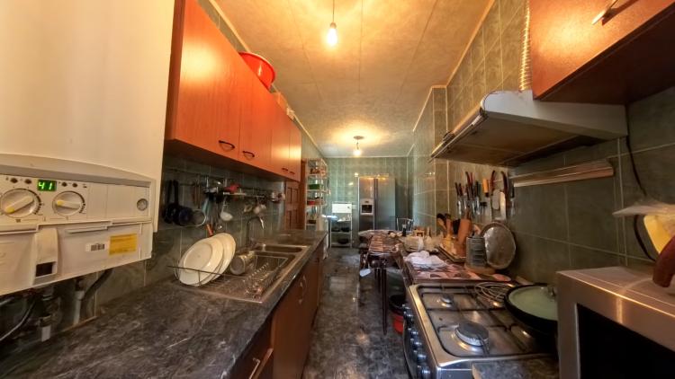 Apartamente in vila, garaj si curte comuna, zona Dacia/Polona