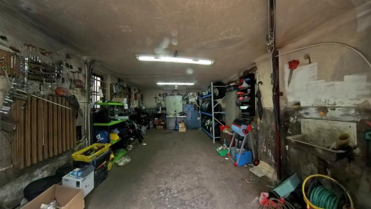 Apartamente in vila, garaj si curte comuna, zona Dacia/Polona