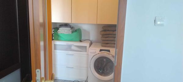 2 camere, etaj 3, centrala, aer conditionat,  zona Lipovei