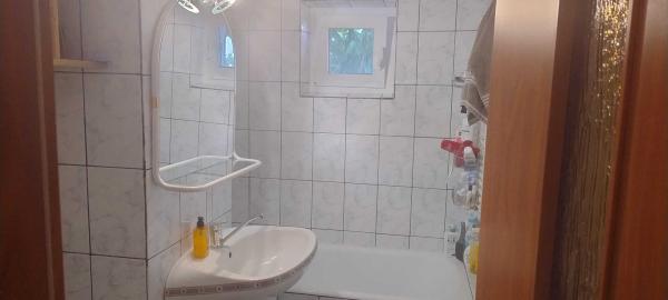 2 camere, etaj 3, centrala, aer conditionat,  zona Lipovei