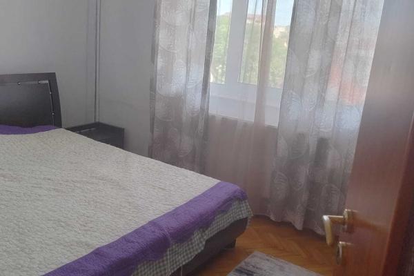 2 camere, etaj 3, centrala, aer conditionat, zona Lipovei