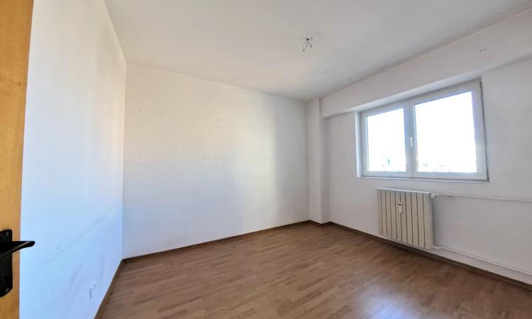 4 Camere - Nemobilat - Liceul Ion Barbu