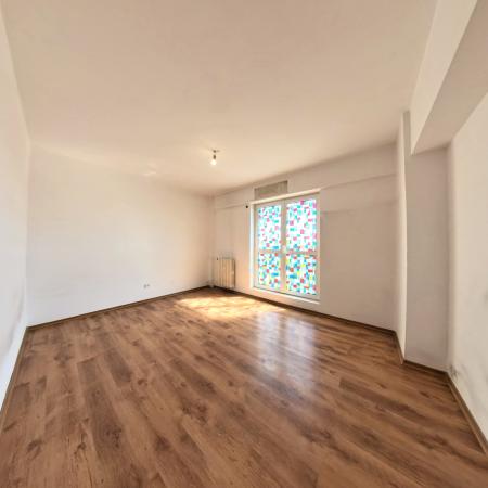 4 Camere - Nemobilat - Liceul Ion Barbu