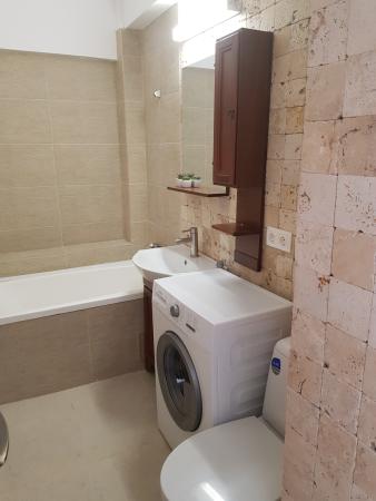 Inchiriere 3 camere la Piata Amzei