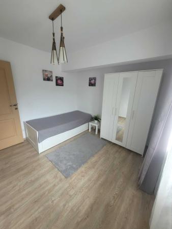 Inchiriere 3 camere la Piata Amzei