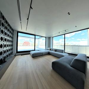 Comision 0 - Penthouse - 13 Septembrie