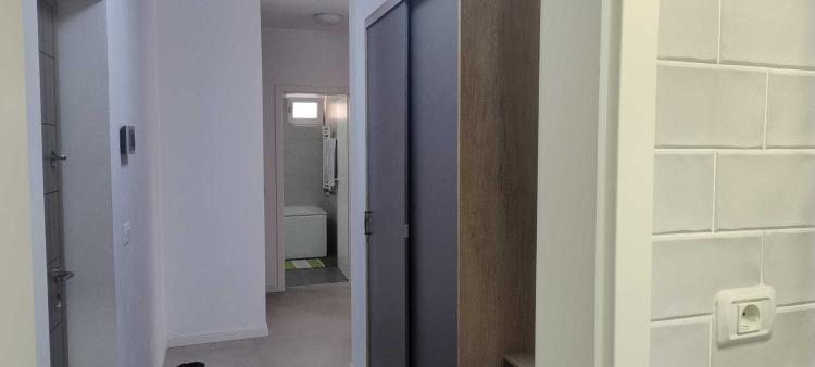 Vanzare 2 camere decomandate Aradului