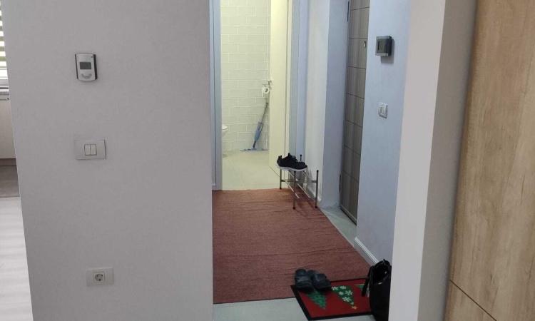 Vanzare 2 camere decomandate Aradului