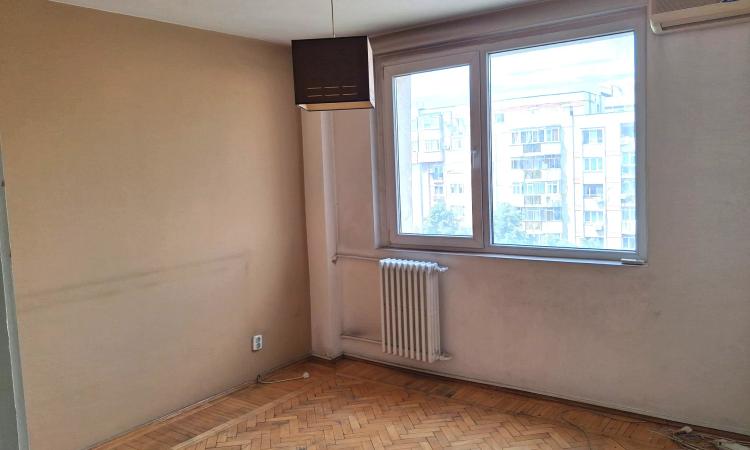 3 Camere chiar langa metrou Iancului