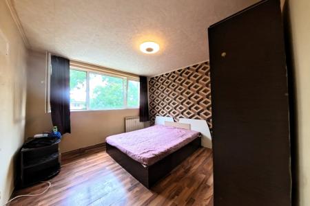 2 Camere - Piata Drumul Taberei - Bloc Anvelopat