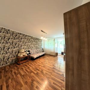 2 Camere - Piata Drumul Taberei - Bloc Anvelopat