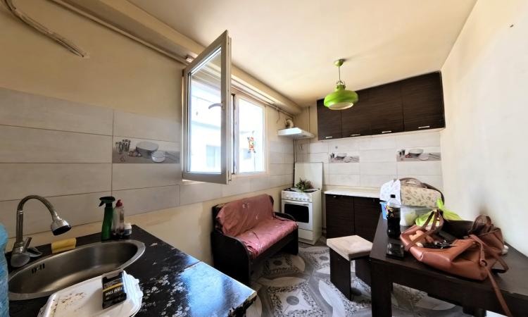 2 Camere - Piata Drumul Taberei - Bloc Anvelopat