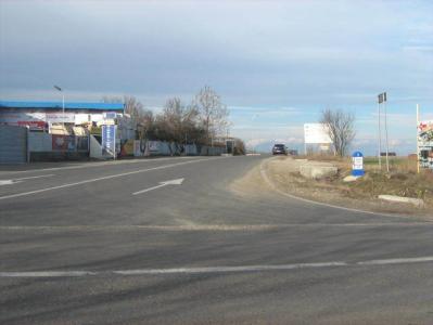 Teren cu dubla deschidere la Lac si Padure ,47 de loturi