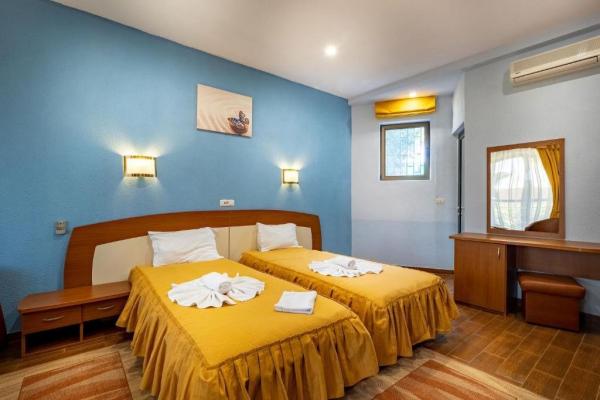 Hotel 3 stele de vânzare, 45 camere | Lângă Lacul Belona