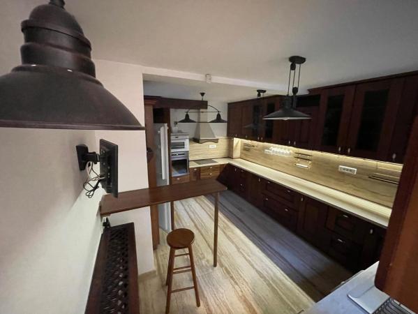 Vila de inchiriat Piata Dorobanti - mobilat si utilat modern -238 mp