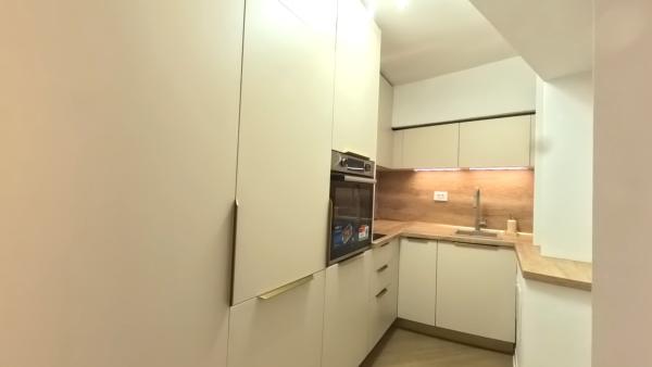 3 camere de inchiriat Bucuresti, rond Alba Iulia/Unirii
