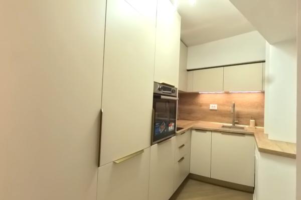 3 camere de inchiriat Bucuresti, rond Alba Iulia/Unirii