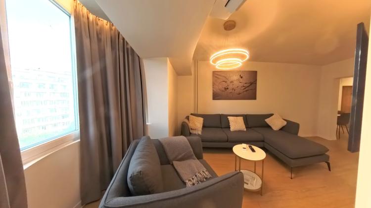 Apartament 3 camere -  Piata Alba Iulia/Decebal - Bucuresti