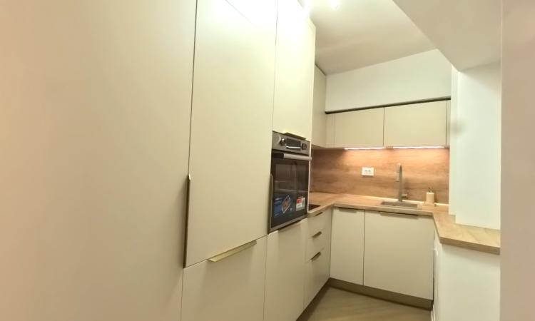 Apartament 3 camere - Piata Alba Iulia/Decebal - Bucuresti