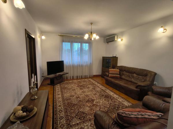 Închiriere apartament 3 camere, 80 mp - mobilat și utilat - Piața Dorobanți