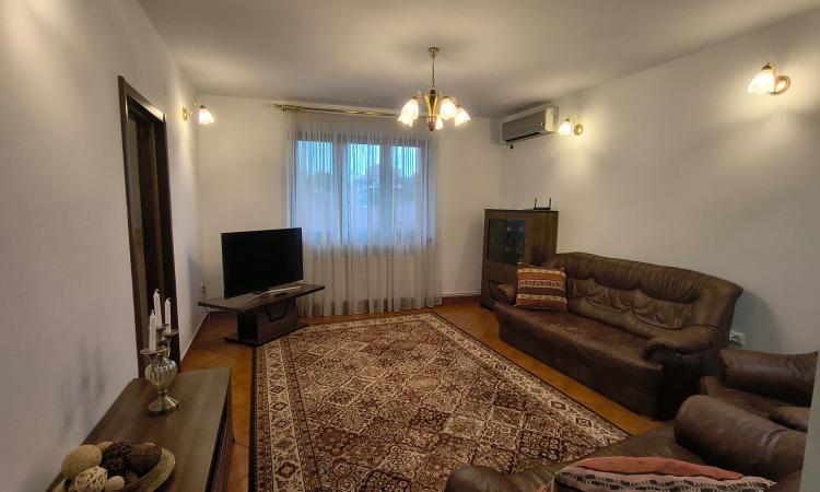 Închiriere apartament 3 camere, 80 mp - mobilat și utilat - Piața Dorobanți