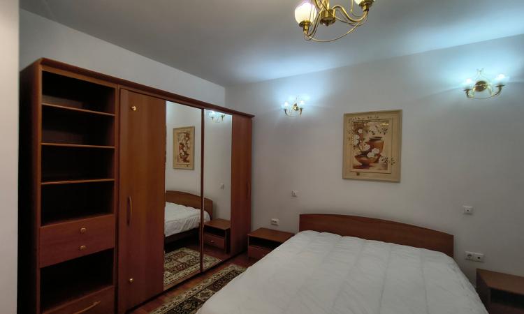 Închiriere apartament 3 camere, 80 mp - mobilat și utilat - Piața Dorobanți