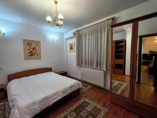 Închiriere apartament 3 camere, 80 mp - mobilat și utilat - Piața Dorobanți
