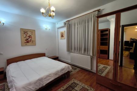 Închiriere apartament 3 camere, 80 mp - mobilat și utilat - Piața Dorobanți