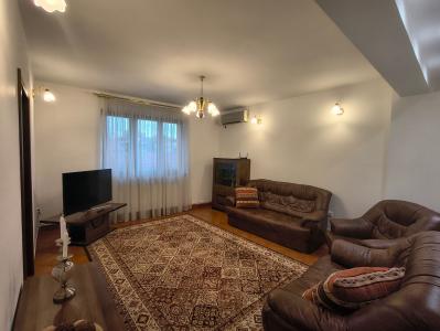 Închiriere apartament 3 camere, 80 mp - mobilat și utilat - Piața Dorobanți
