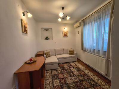 Închiriere apartament 3 camere, 80 mp - mobilat și utilat - Piața Dorobanți