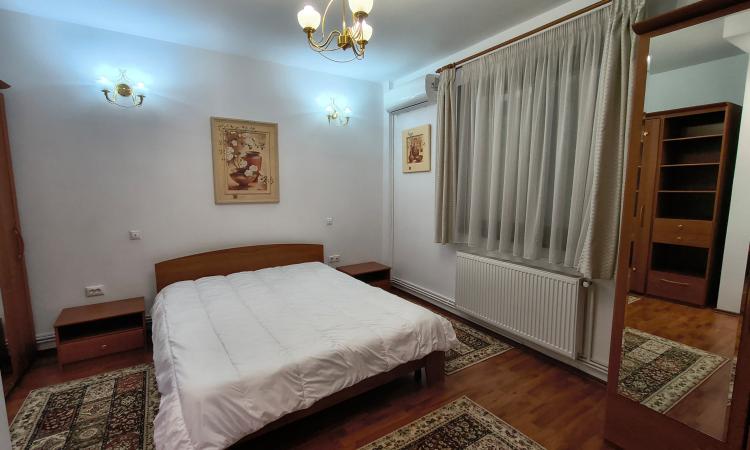 Închiriere apartament 3 camere, 80 mp - mobilat și utilat - Piața Dorobanți