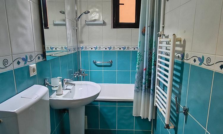 Închiriere apartament 3 camere, 80 mp - mobilat și utilat - Piața Dorobanți