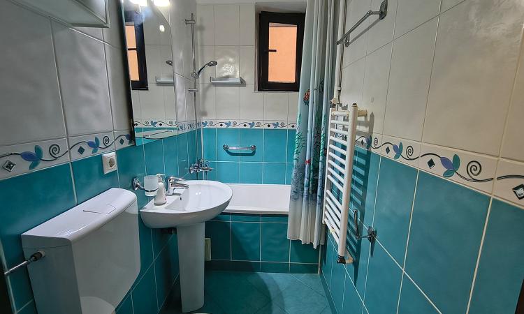 Închiriere apartament 3 camere, 80 mp - mobilat și utilat - Piața Dorobanți