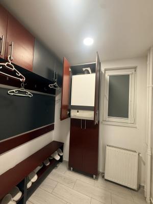 Apartament de vânzare 3 camere Dr. Iacob Felix - Piața Victoriei